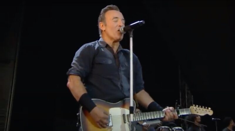 Senior vs junior Bruce Springsteen